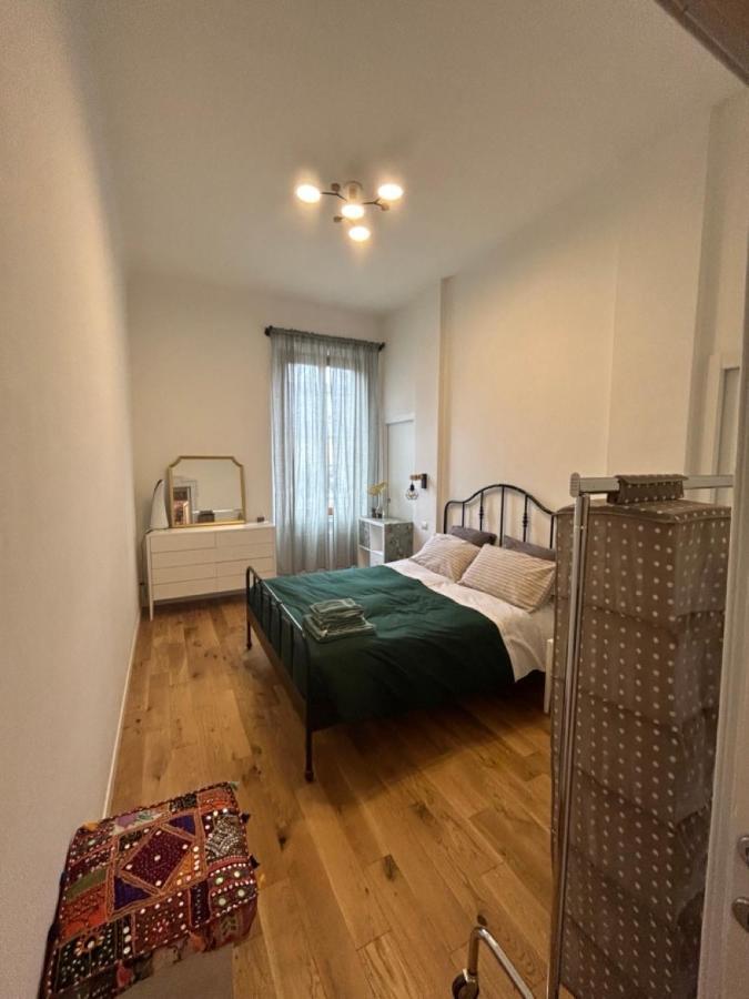 Gam Gam Isola Room Rent Milan Extérieur photo