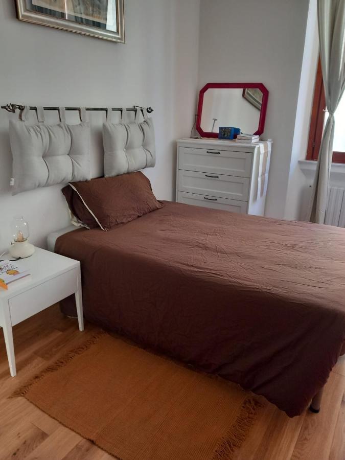 Gam Gam Isola Room Rent Milan Extérieur photo